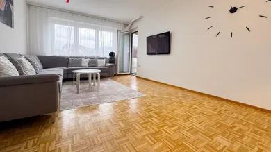 Apartamento de 2 dormitorios en Lustenau, Austria No. 223674