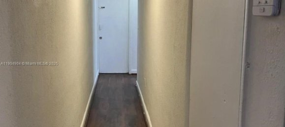 410.72m² Land for sale in Miami, Miami-Dade, Florida, USA № 614173 15