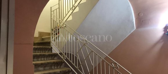 Edificio de 10 habitaciónes en Caserta, Italy No. 228463 5
