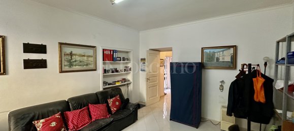 Edificio de 10 habitaciónes en Caserta, Italy No. 228463 14