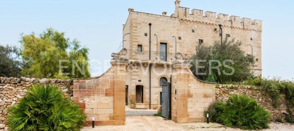 Дом с 15 спальнями в Вилла Кастелли, Италия № 127244 2