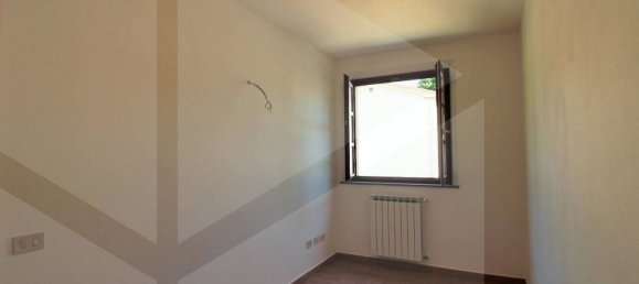 3 rooms Apartment in Chianni, Italy No. 24116 10