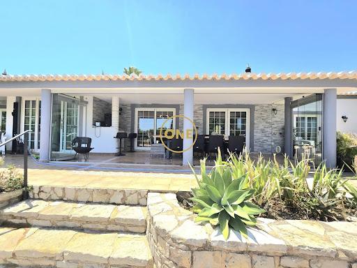 6 bedrooms House in Lagoa, Portugal No. 220941