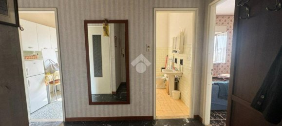 Apartamento de 3 divisões em Verzuolo, Italy N.º 22023 17