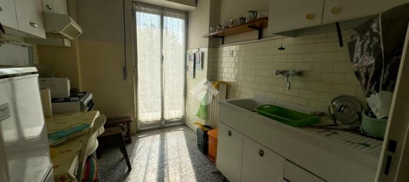 Apartamento de 3 divisões em Verzuolo, Italy N.º 22023 12