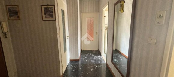 Apartamento de 3 divisões em Verzuolo, Italy N.º 22023 9