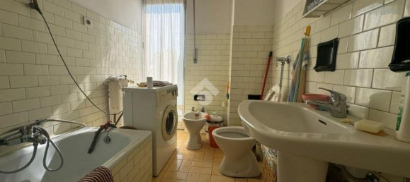 Apartamento de 3 divisões em Verzuolo, Italy N.º 22023 18