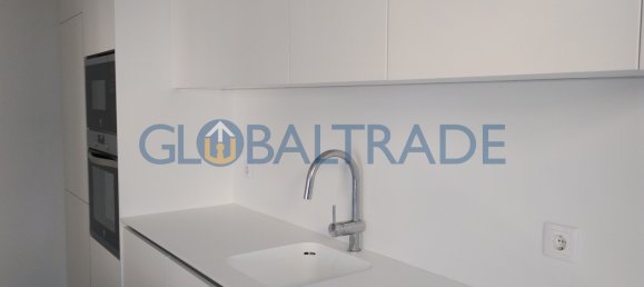 4 Schlafzimmer Wohnung in Porto, Portugal, Nr. 78907 11