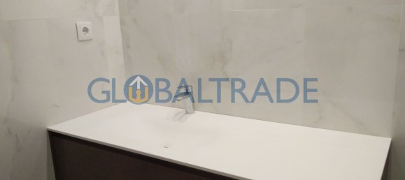 4 Schlafzimmer Wohnung in Porto, Portugal, Nr. 78907 5