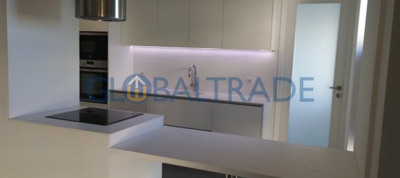 4 Schlafzimmer Wohnung in Porto, Portugal, Nr. 78907 7