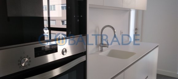 4 Schlafzimmer Wohnung in Porto, Portugal, Nr. 78907 12