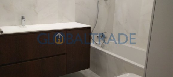 4 Schlafzimmer Wohnung in Porto, Portugal, Nr. 78907 4