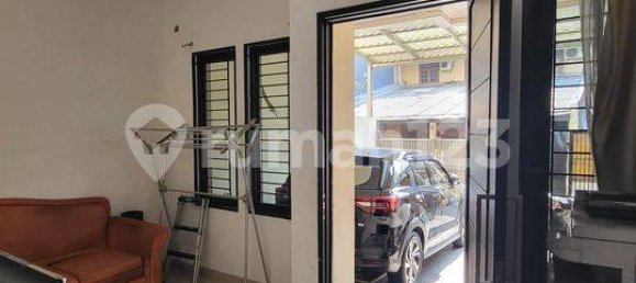 4 bedrooms House in Grogol Petamburan, Indonesia No. 1385 26