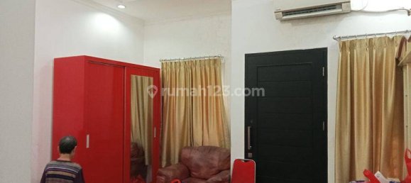 4 bedrooms House in Grogol Petamburan, Indonesia No. 1385 10