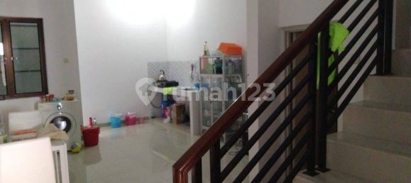 4 bedrooms House in Grogol Petamburan, Indonesia No. 1385 14
