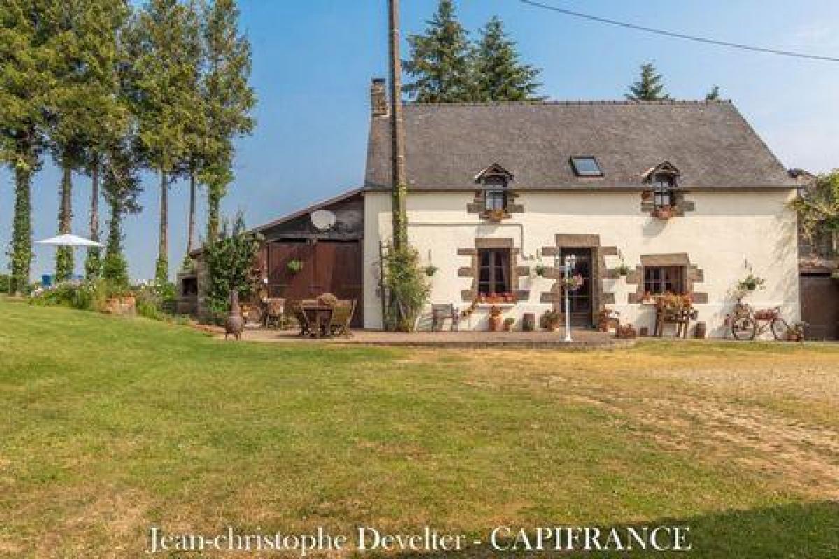 Casa T4 em Gorron, France N.º 23094