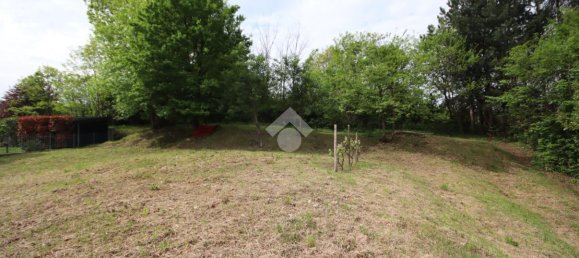 Grundstück in Garbagnate Monastero, Italy 900m², Nr. 78304 2