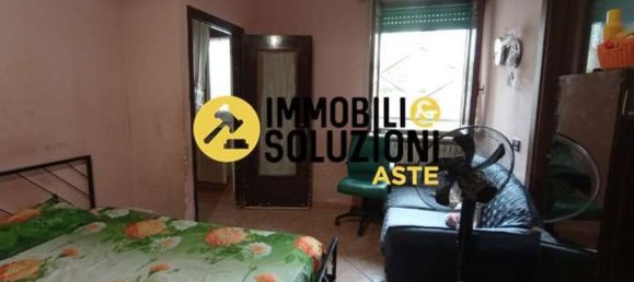 2-salle Appartement à Cuggiono, Italy No. 153994 11