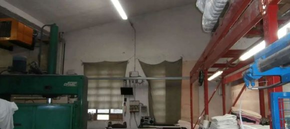 Склад 628м² в Лонате Поццоло, Италия № 360939 10