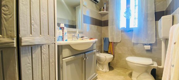 8 rooms Apartment in Isola Rizza, Italy No. 289401 5