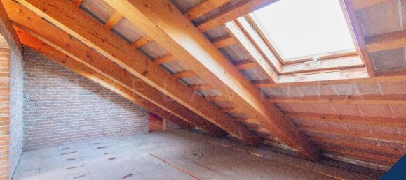 Вилла с 15 комнатами в Меоло, Италия № 72442 18