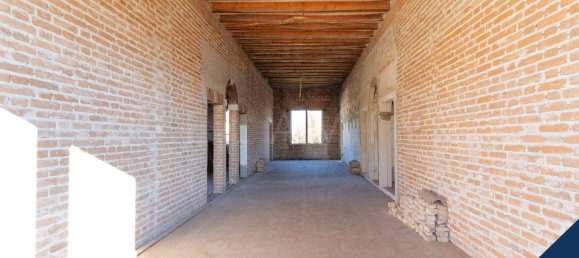 Вилла с 15 комнатами в Меоло, Италия № 72442 9