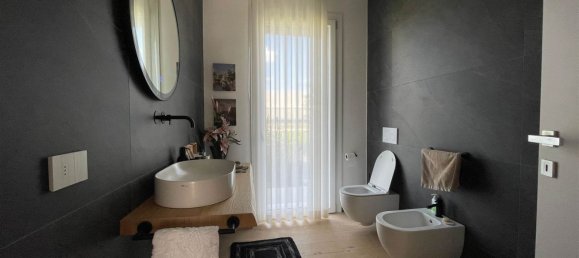 9 bedrooms Villa in Borgoricco, Italy No. 380724 6