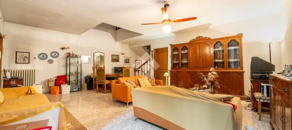 3 bedrooms Villa in Reggio Emilia, Italy No. 346169 13