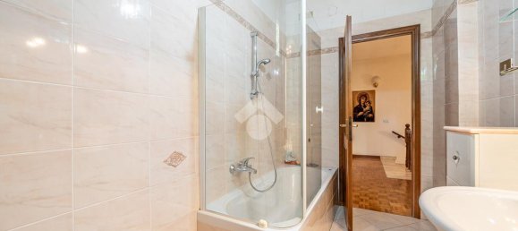 3 bedrooms Villa in Reggio Emilia, Italy No. 346169 29