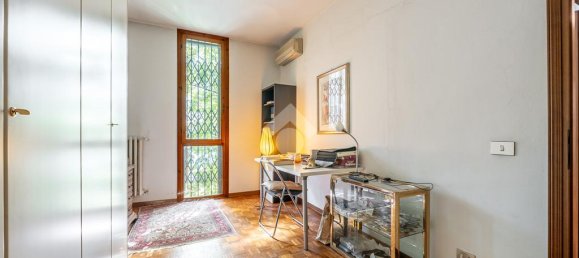 3 bedrooms Villa in Reggio Emilia, Italy No. 346169 24