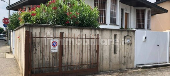 2 Schlafzimmer Villa in Garlasco, Italy, Nr. 303527 2