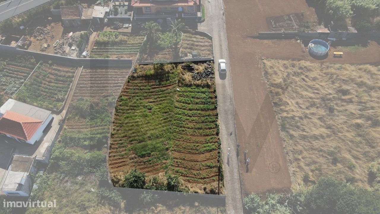 581m² Land in Calheta, Portugal No. 295062