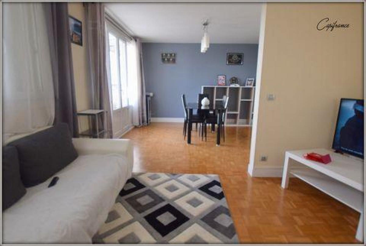 2 bedrooms Condo in Drancy, France No. 35066