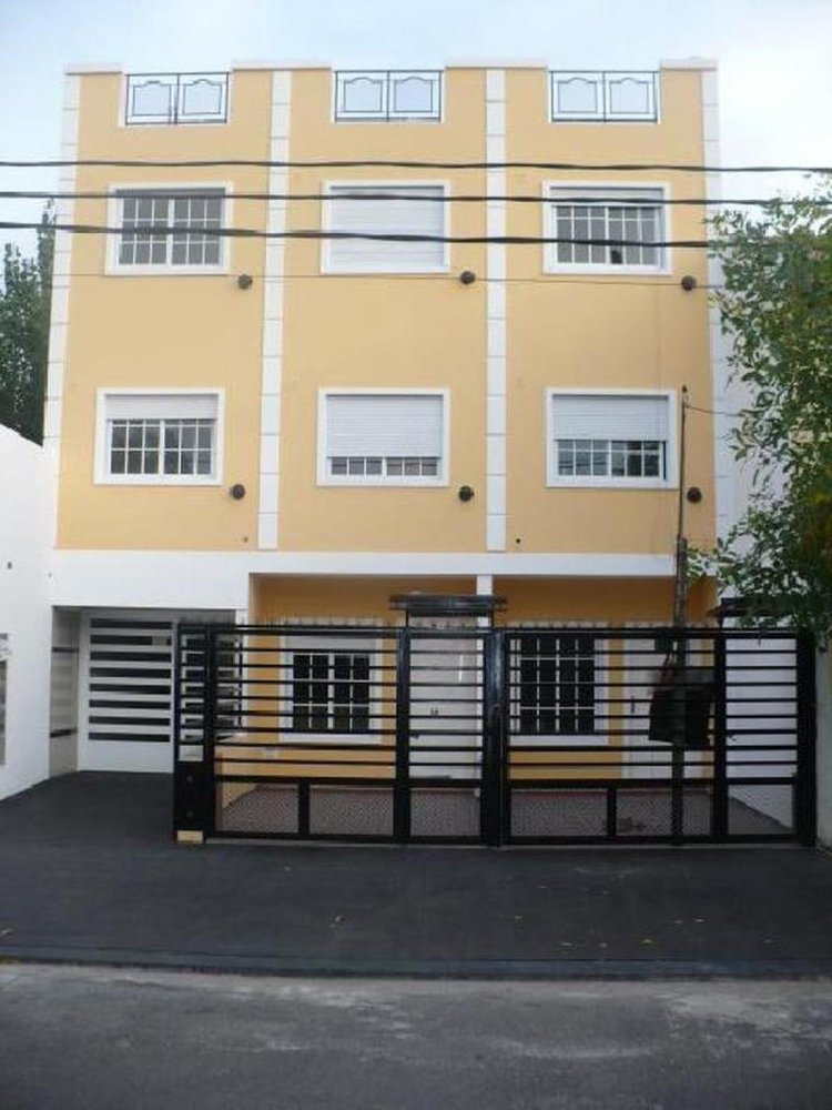 Studio in Bermudez, Argentina No. 2169