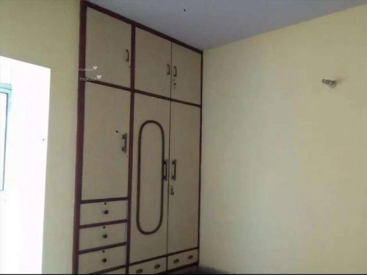 Casa de 2 dormitorios en Ghaziabad, India No. 59846