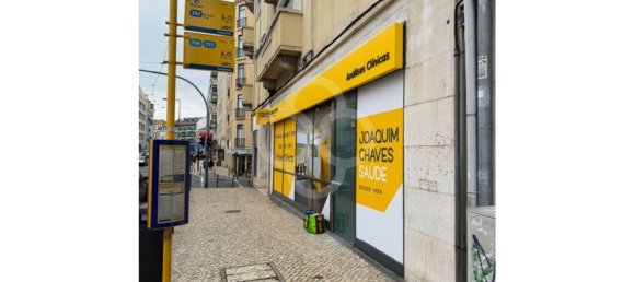 123m² Commercial property in Lisbon, Portugal No. 70214 22