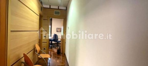 4 rooms Office in Milan, Italy No. 249323 7