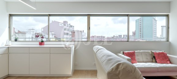 1 bedroom Apartment in Lisbon, Portugal No. 206513 2