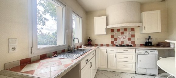 Дом с 13 спальнями в Перне, Франция № 65854 6