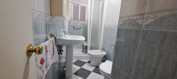 Apartamento de 4 dormitorios en Cádiz, Spain No. 170946 34