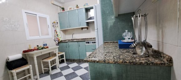 Apartamento de 4 dormitorios en Cádiz, Spain No. 170946 4