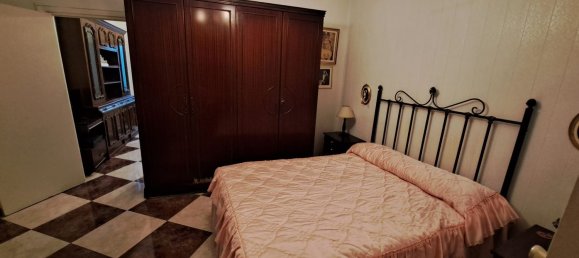 Apartamento de 4 dormitorios en Cádiz, Spain No. 170946 21
