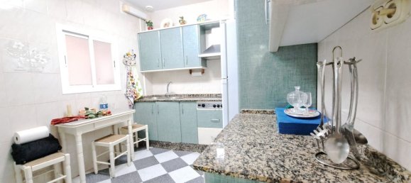 Apartamento de 4 dormitorios en Cádiz, Spain No. 170946 40