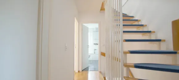 4 bedrooms Townhouse in Dusseldorf, Germany No. 349195 9