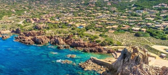 Villa de 4 dormitorios en Trinità d'Agultu e Vignola, Italy No. 79432 4