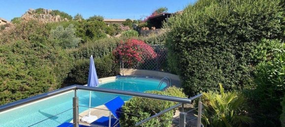 Villa de 4 dormitorios en Trinità d'Agultu e Vignola, Italy No. 79432 41