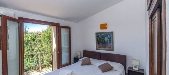 Villa de 4 dormitorios en Trinità d'Agultu e Vignola, Italy No. 79432 23