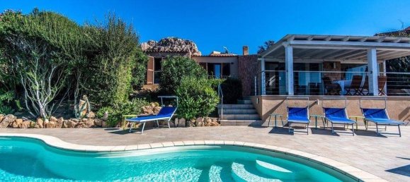 Villa de 4 dormitorios en Trinità d'Agultu e Vignola, Italy No. 79432 22