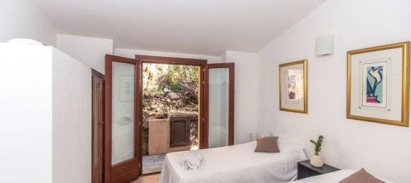 Villa de 4 dormitorios en Trinità d'Agultu e Vignola, Italy No. 79432 27