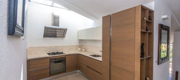 Villa de 4 dormitorios en Trinità d'Agultu e Vignola, Italy No. 79432 21